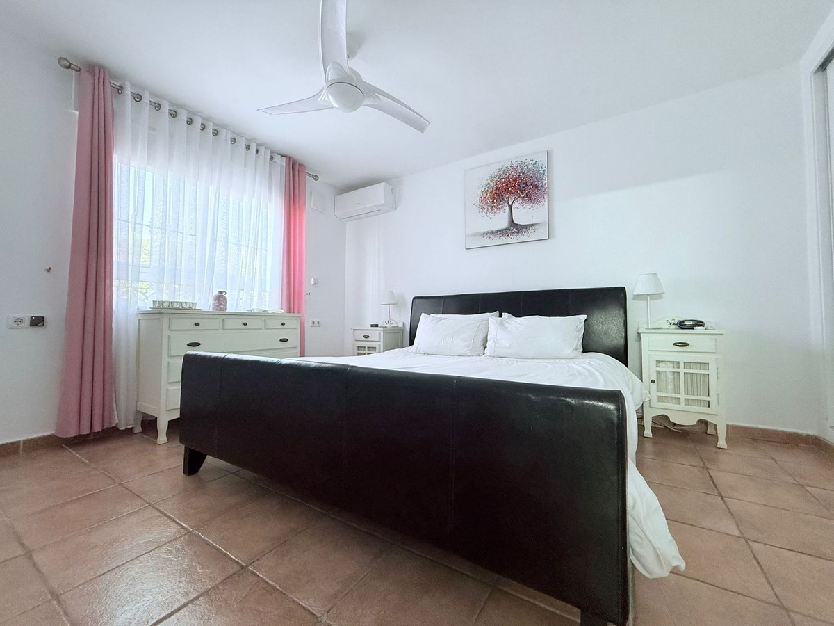 Se vende Villa - Chalet de 7 dormitorios en Costa Del Sol, Málaga, España