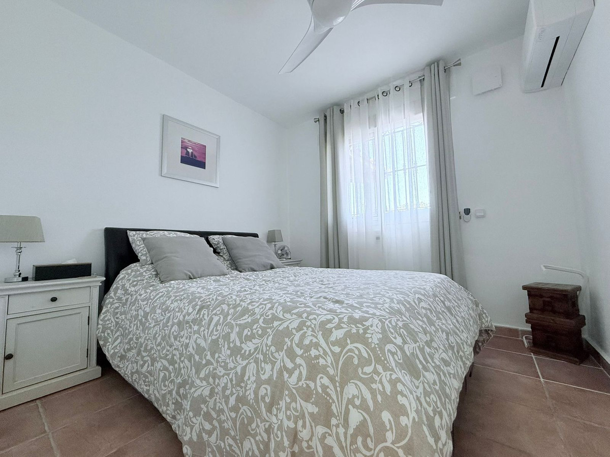 Se vende Villa - Chalet de 7 dormitorios en Costa Del Sol, Málaga, España