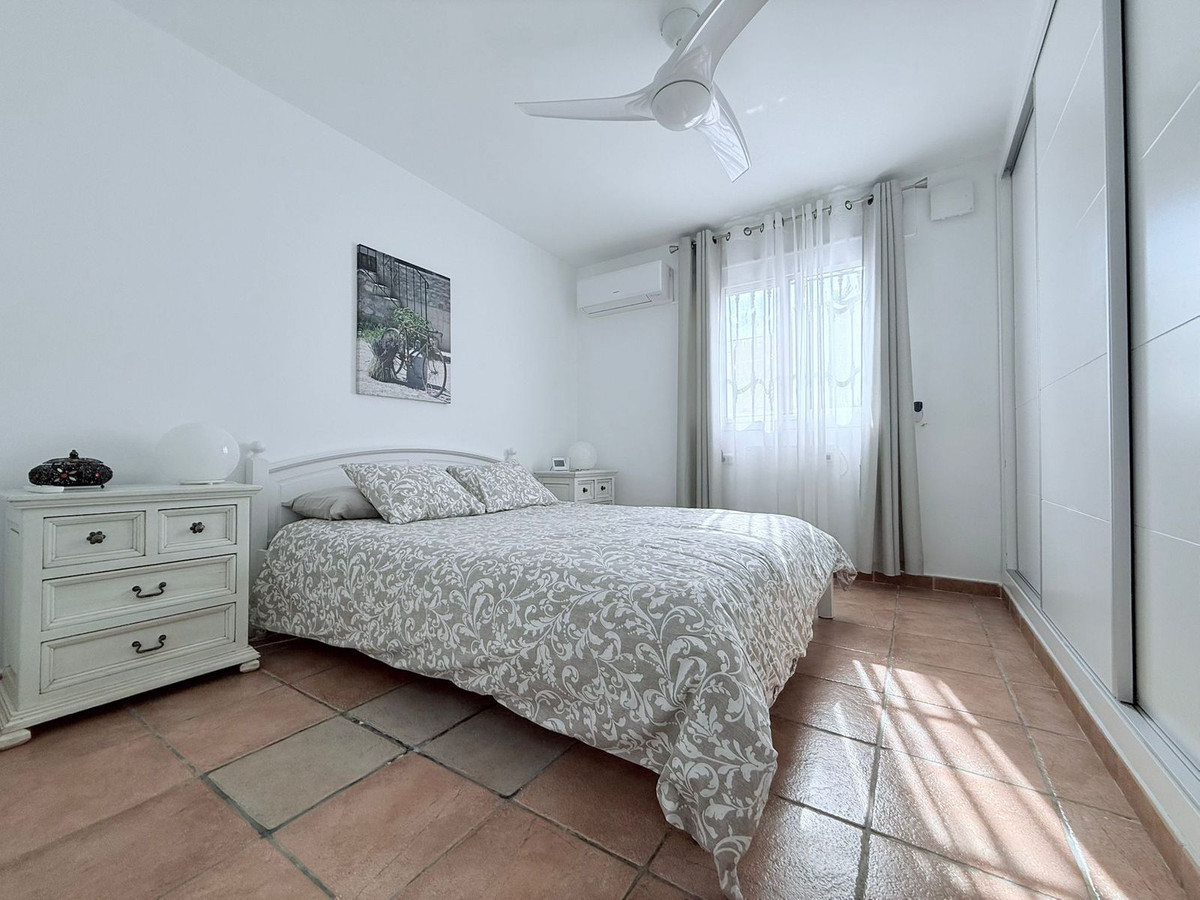 Se vende Villa - Chalet de 7 dormitorios en Costa Del Sol, Málaga, España