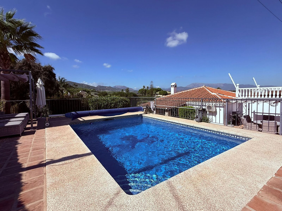 Se vende Villa - Chalet de 7 dormitorios en Costa Del Sol, Málaga, España