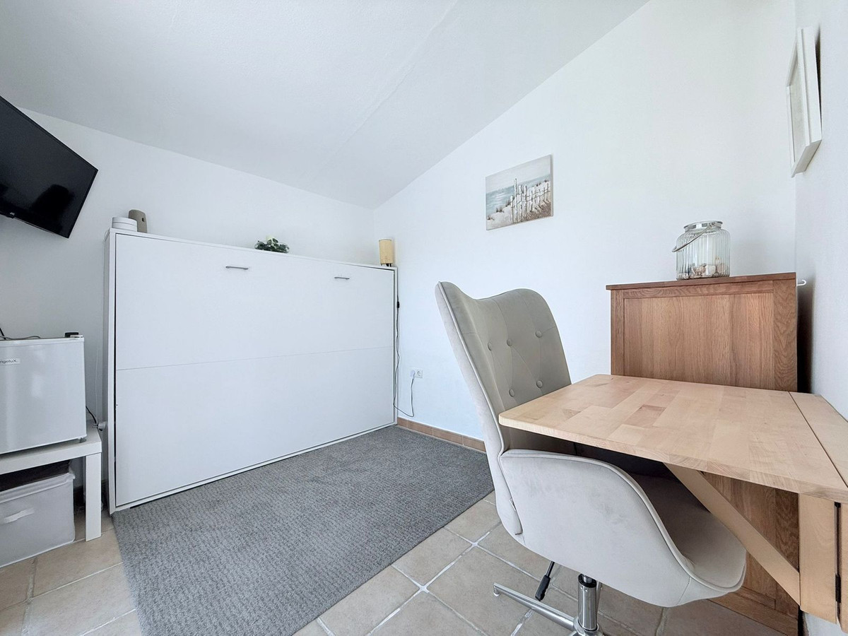 Se vende Villa - Chalet de 7 dormitorios en Costa Del Sol, Málaga, España