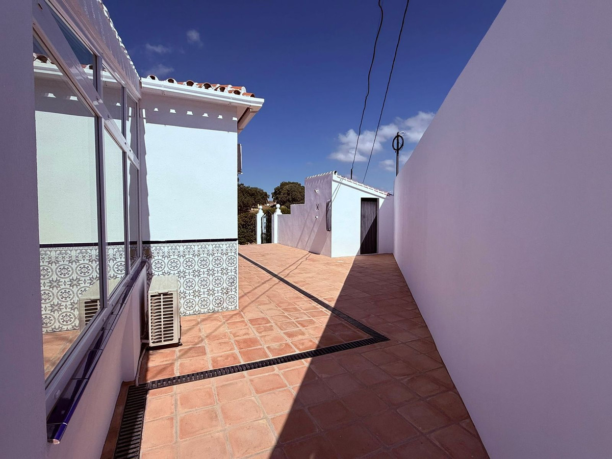 Se vende Villa - Chalet de 7 dormitorios en Costa Del Sol, Málaga, España