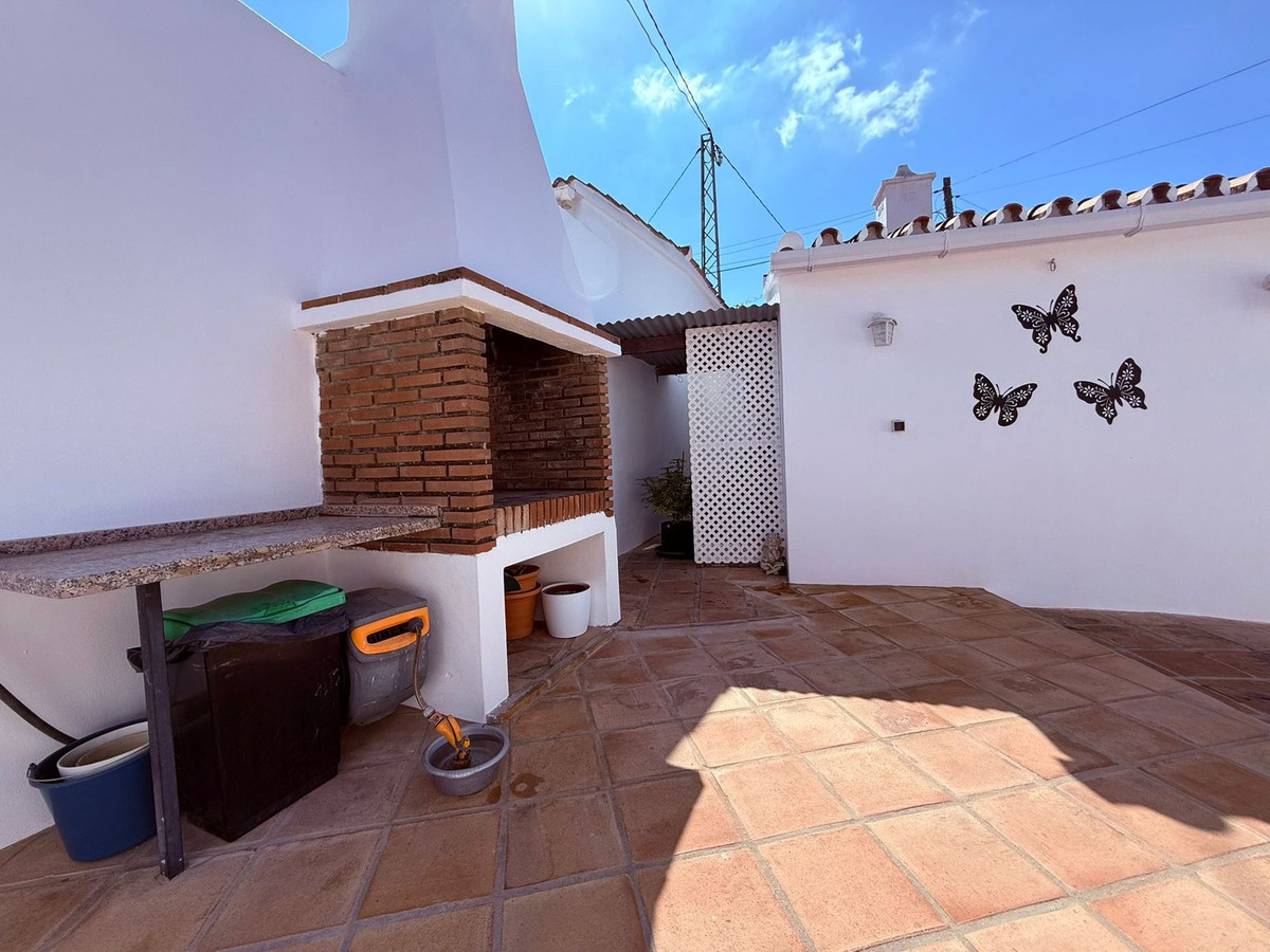 Se vende Villa - Chalet de 7 dormitorios en Costa Del Sol, Málaga, España