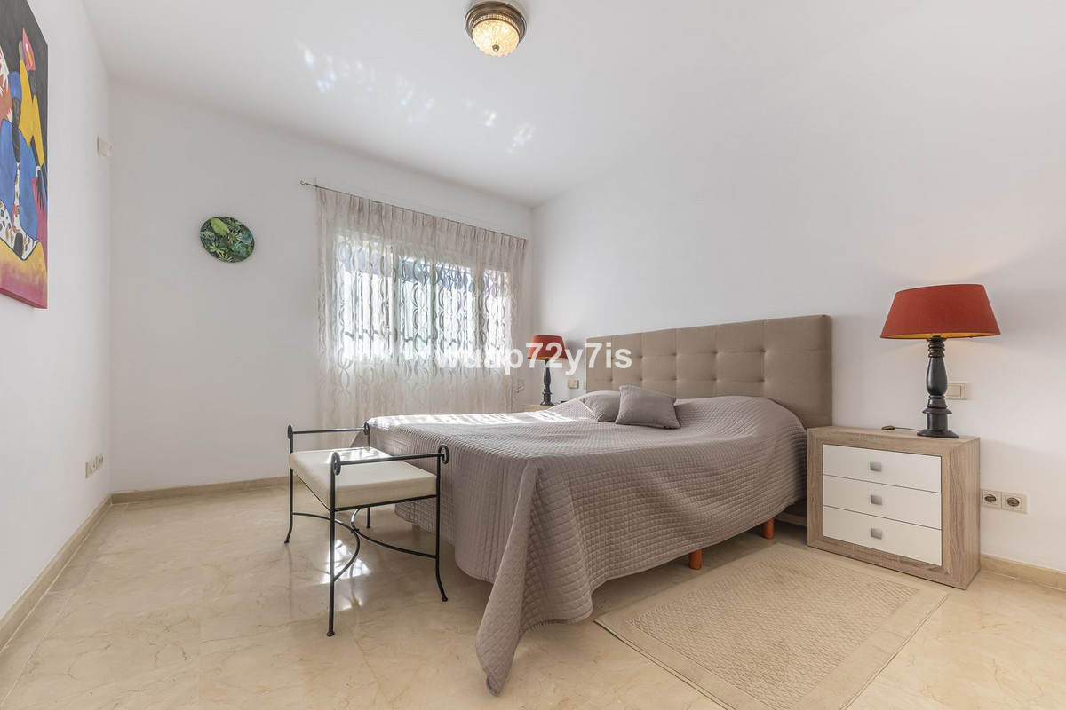 2 Bed Apartment for sale in Estepona Costa Del Sol, Málaga, Spain