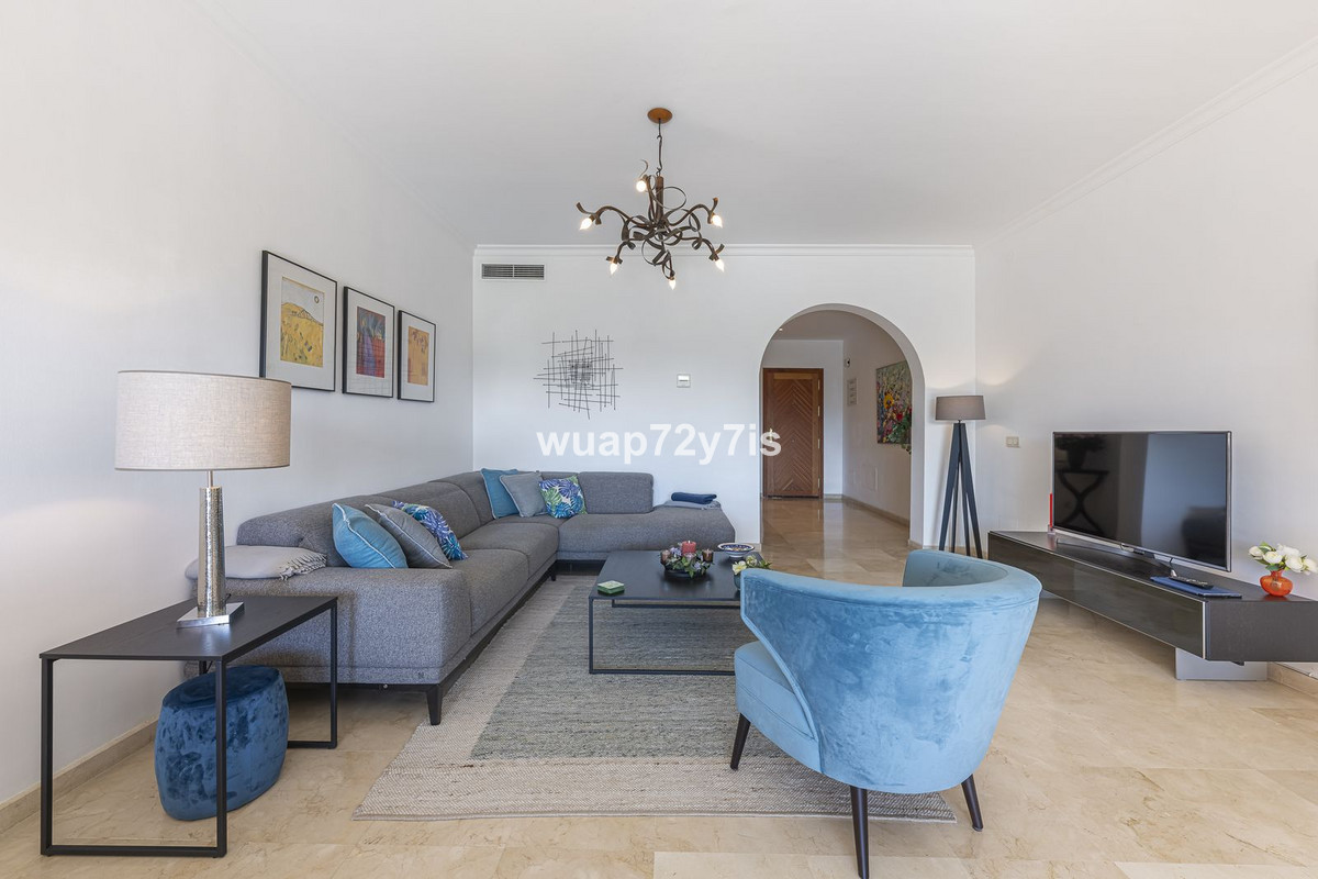2 Bed Apartment for sale in Estepona Costa Del Sol, Málaga, Spain