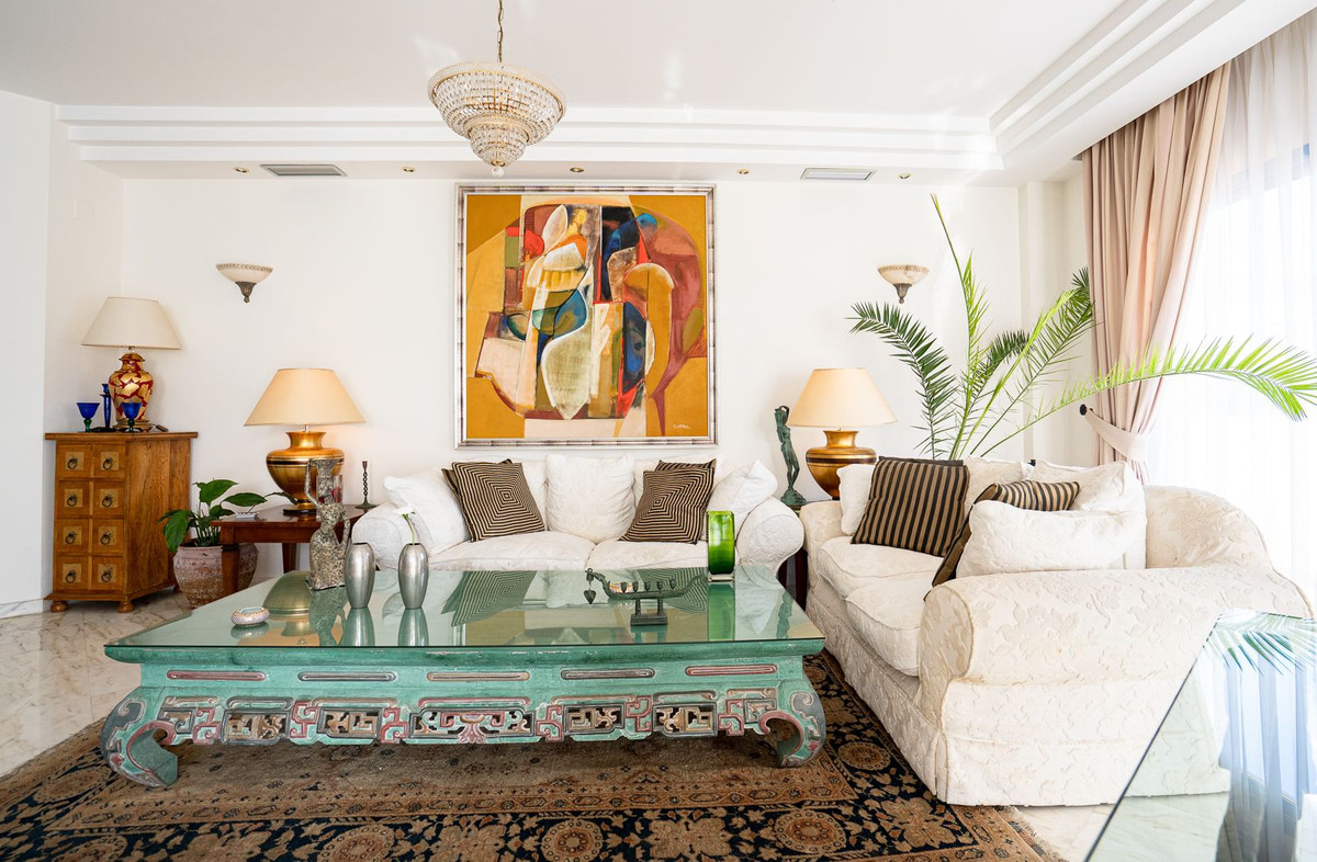 5 Bed Apartment for sale in Torrequebrada Costa Del Sol, Málaga, Spain