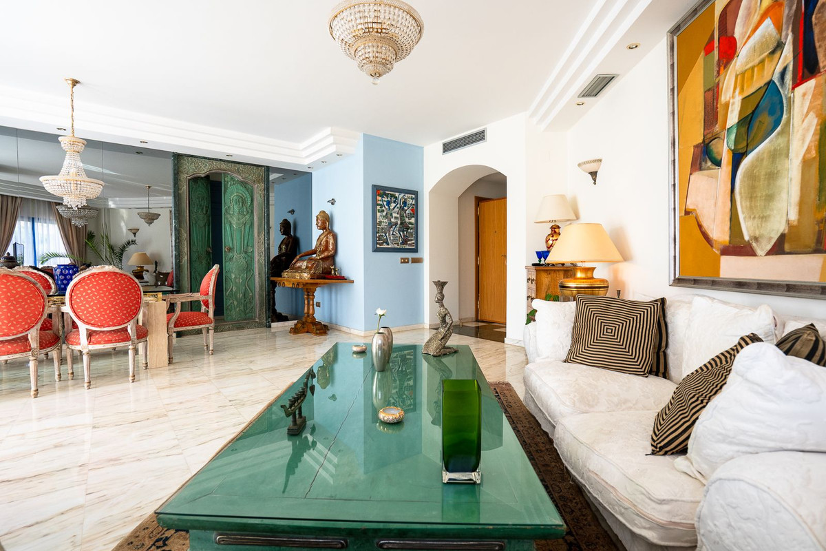 5 Bed Apartment for sale in Torrequebrada Costa Del Sol, Málaga, Spain