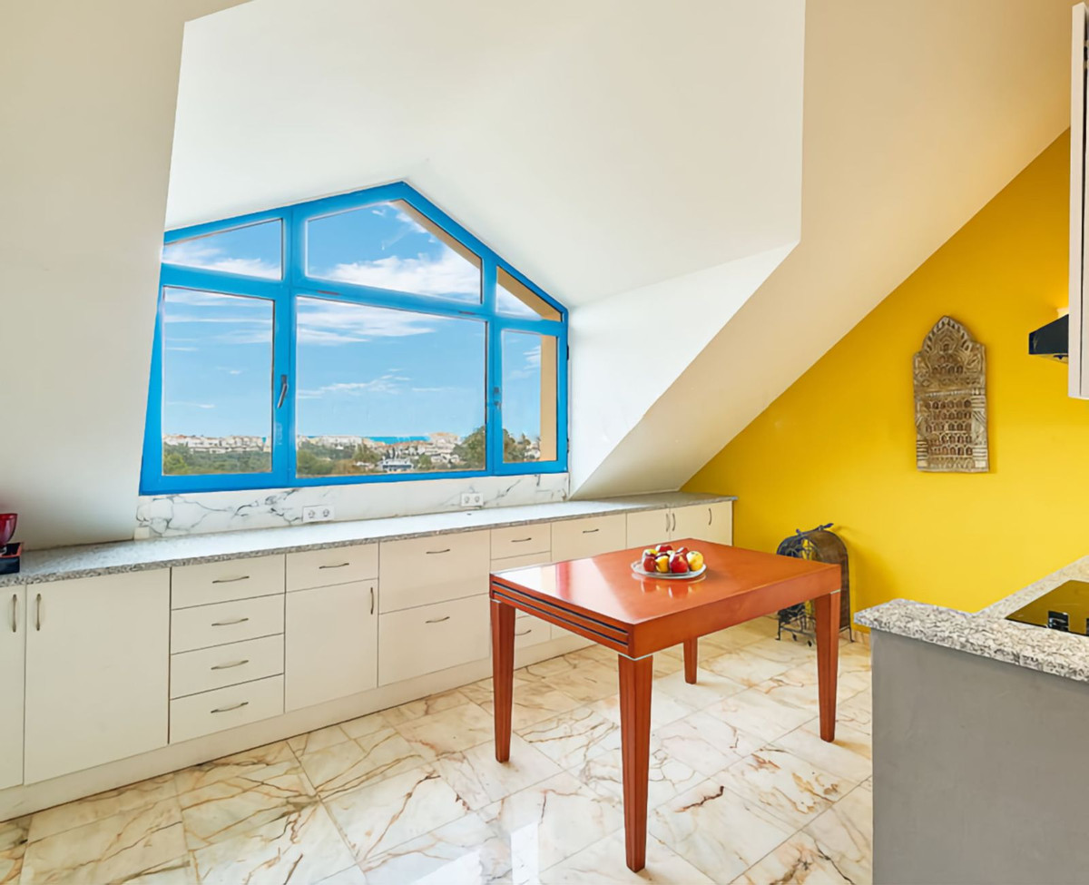 5 Bed Apartment for sale in Torrequebrada Costa Del Sol, Málaga, Spain
