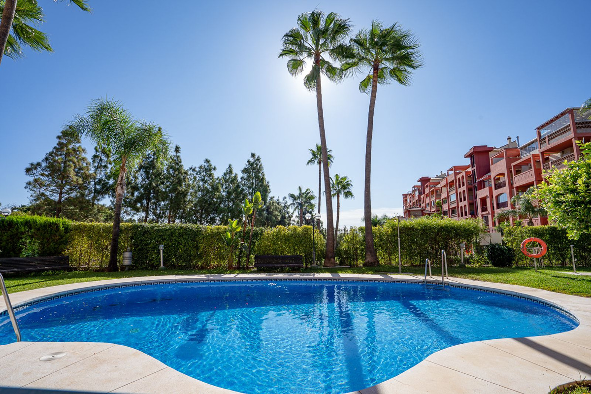 5 Bed Apartment for sale in Torrequebrada Costa Del Sol, Málaga, Spain