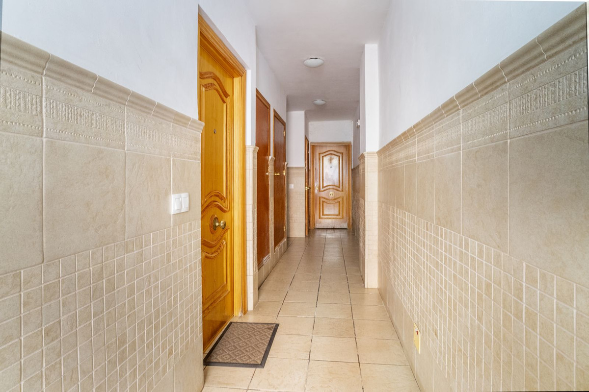 Se vende Pareada de 6 dormitorios en Costa Del Sol, Málaga, España