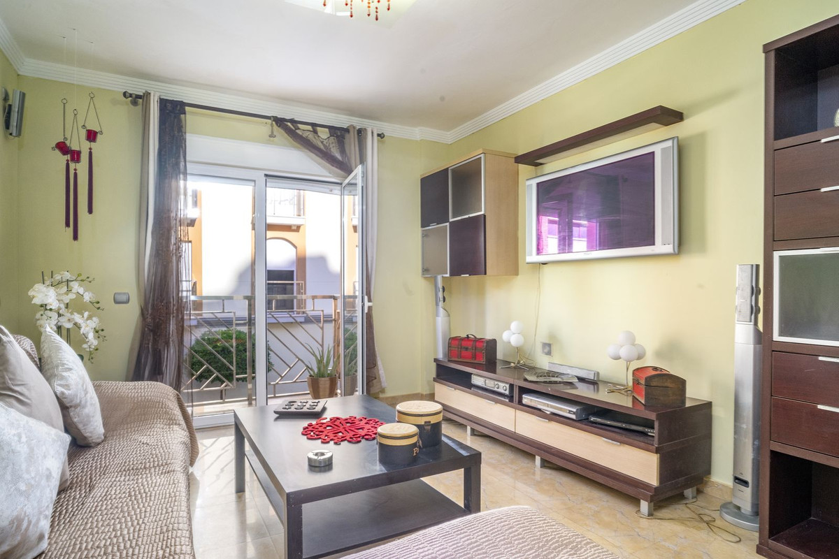Se vende Pareada de 6 dormitorios en Costa Del Sol, Málaga, España