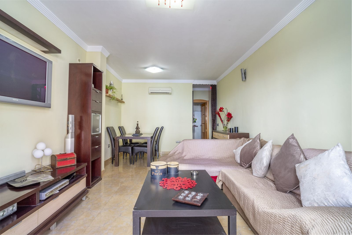 Se vende Pareada de 6 dormitorios en Costa Del Sol, Málaga, España
