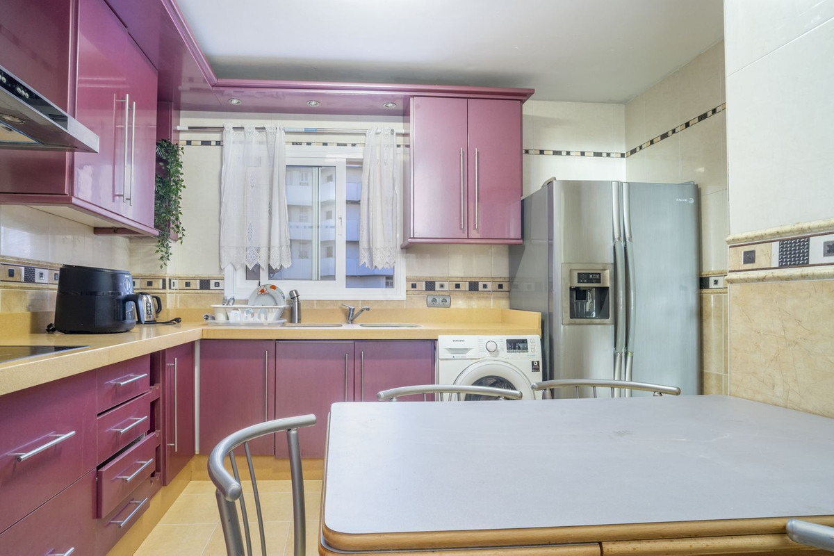 Se vende Pareada de 6 dormitorios en Costa Del Sol, Málaga, España