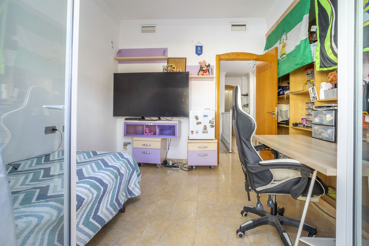 Se vende Pareada de 6 dormitorios en Costa Del Sol, Málaga, España