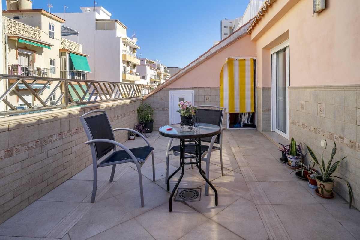 Se vende Pareada de 6 dormitorios en Costa Del Sol, Málaga, España