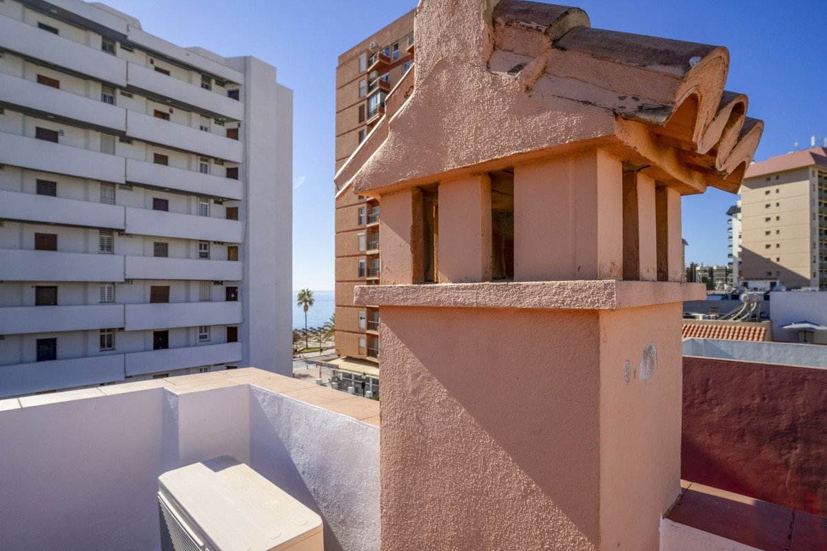 Se vende Pareada de 6 dormitorios en Costa Del Sol, Málaga, España