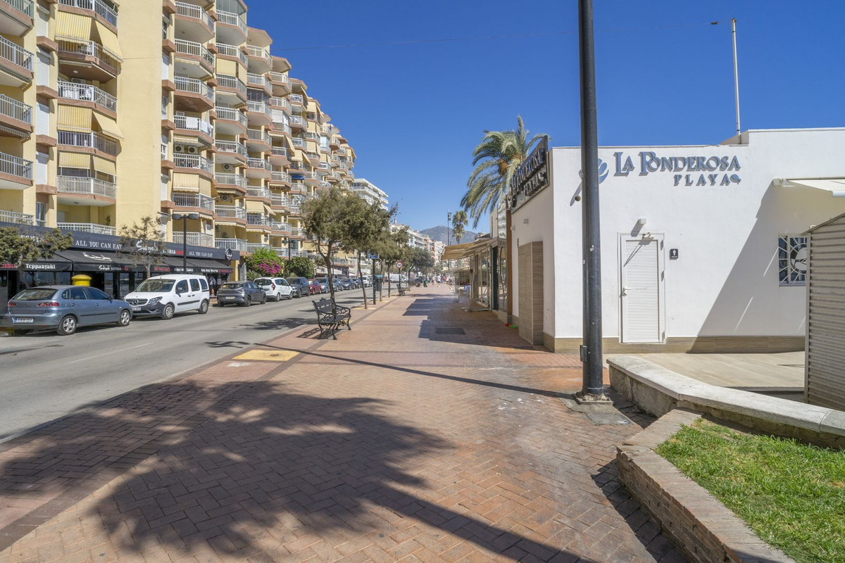 Se vende Pareada de 6 dormitorios en Costa Del Sol, Málaga, España