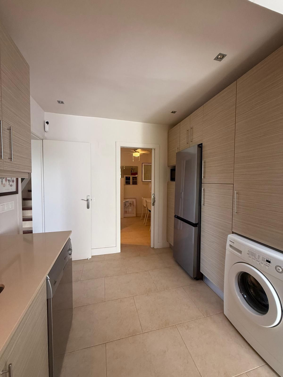 Se vende Bungalow de 4 dormitorios en Costa Blanca, Alicante, España