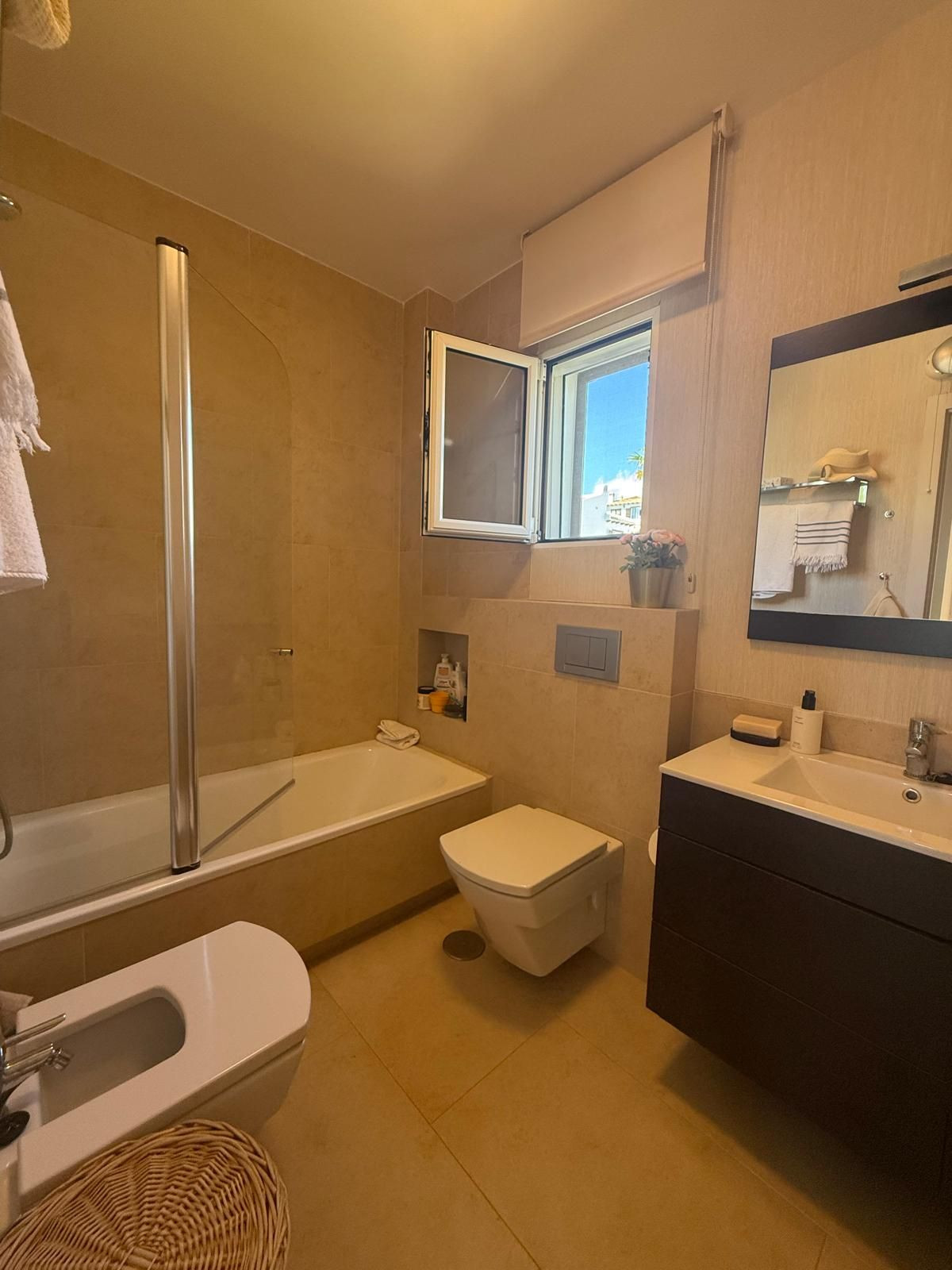 Se vende Bungalow de 4 dormitorios en Costa Blanca, Alicante, España