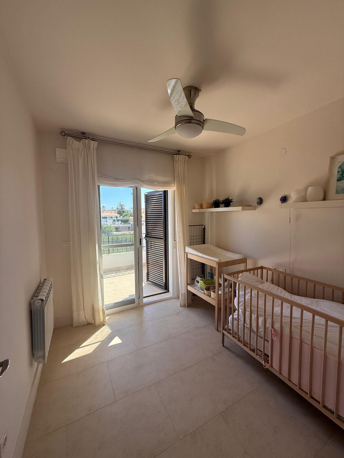 Se vende Bungalow de 4 dormitorios en Costa Blanca, Alicante, España