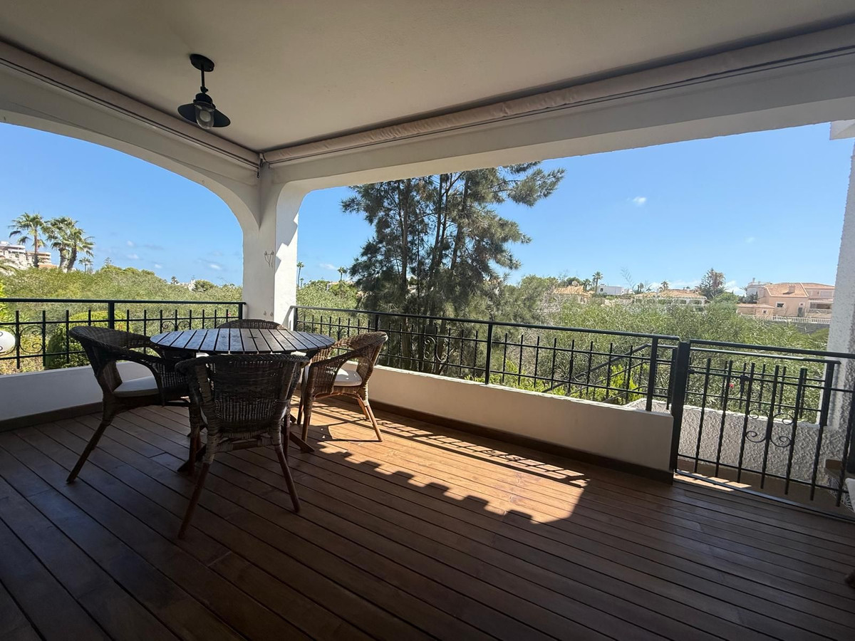 Se vende Bungalow de 4 dormitorios en Costa Blanca, Alicante, España