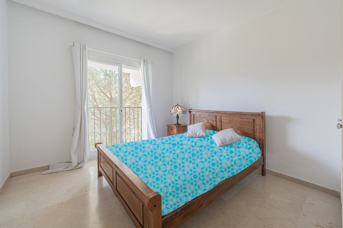 4 Bed Townhouse for sale in Benahavís Costa Del Sol, Málaga, Spain