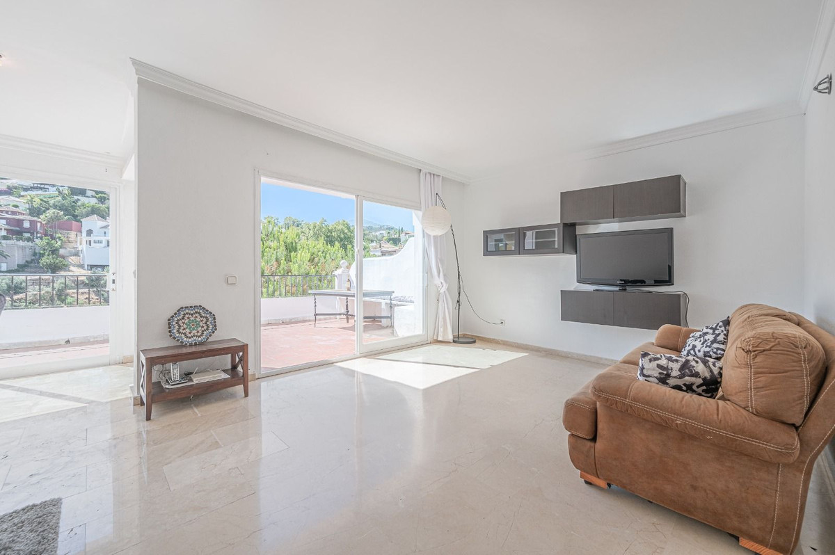 4 Bed Townhouse for sale in Benahavís Costa Del Sol, Málaga, Spain