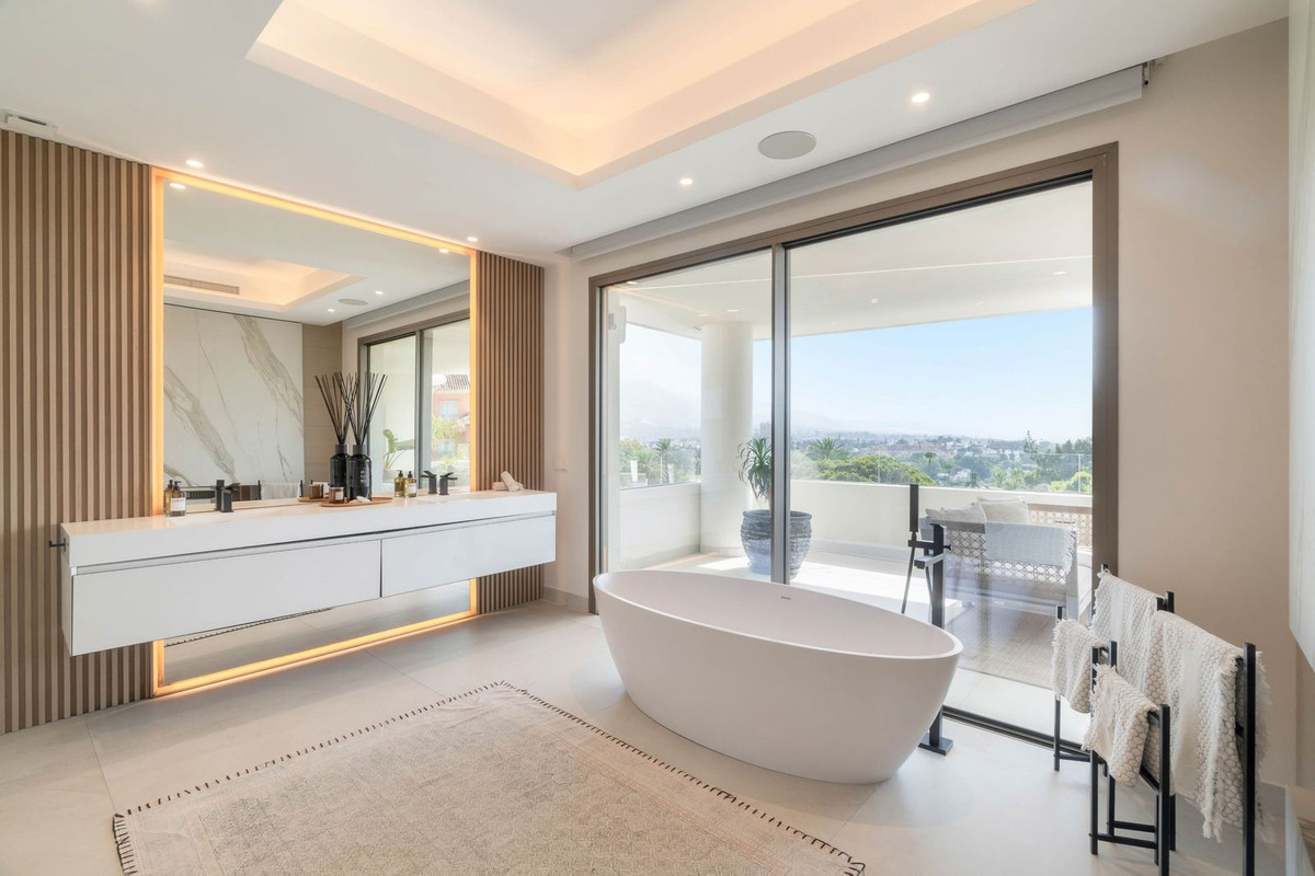 3 Bed Townhouse for sale in Nueva Andalucía Costa Del Sol, Málaga, Spain