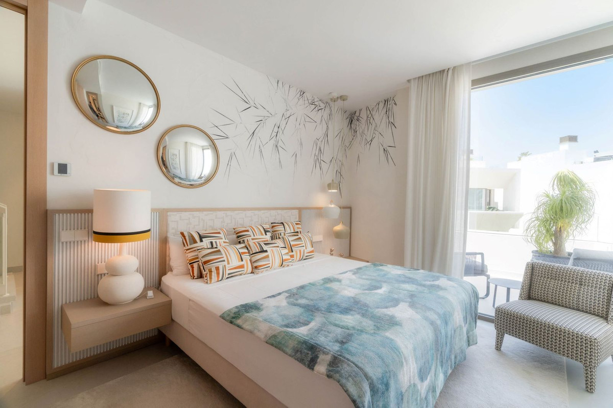 3 Bed Townhouse for sale in Nueva Andalucía Costa Del Sol, Málaga, Spain