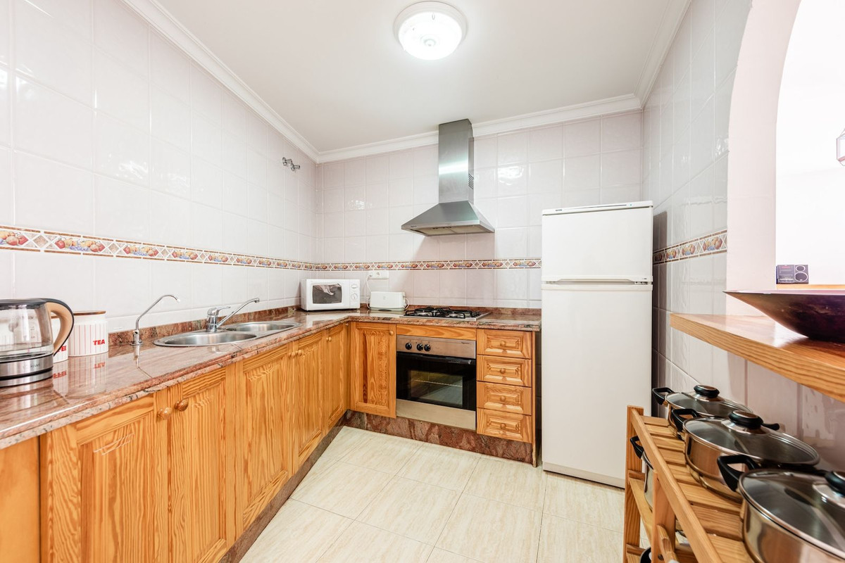 5 Bed Townhouse for sale in Nerja Costa Del Sol East, Málaga, Spain
