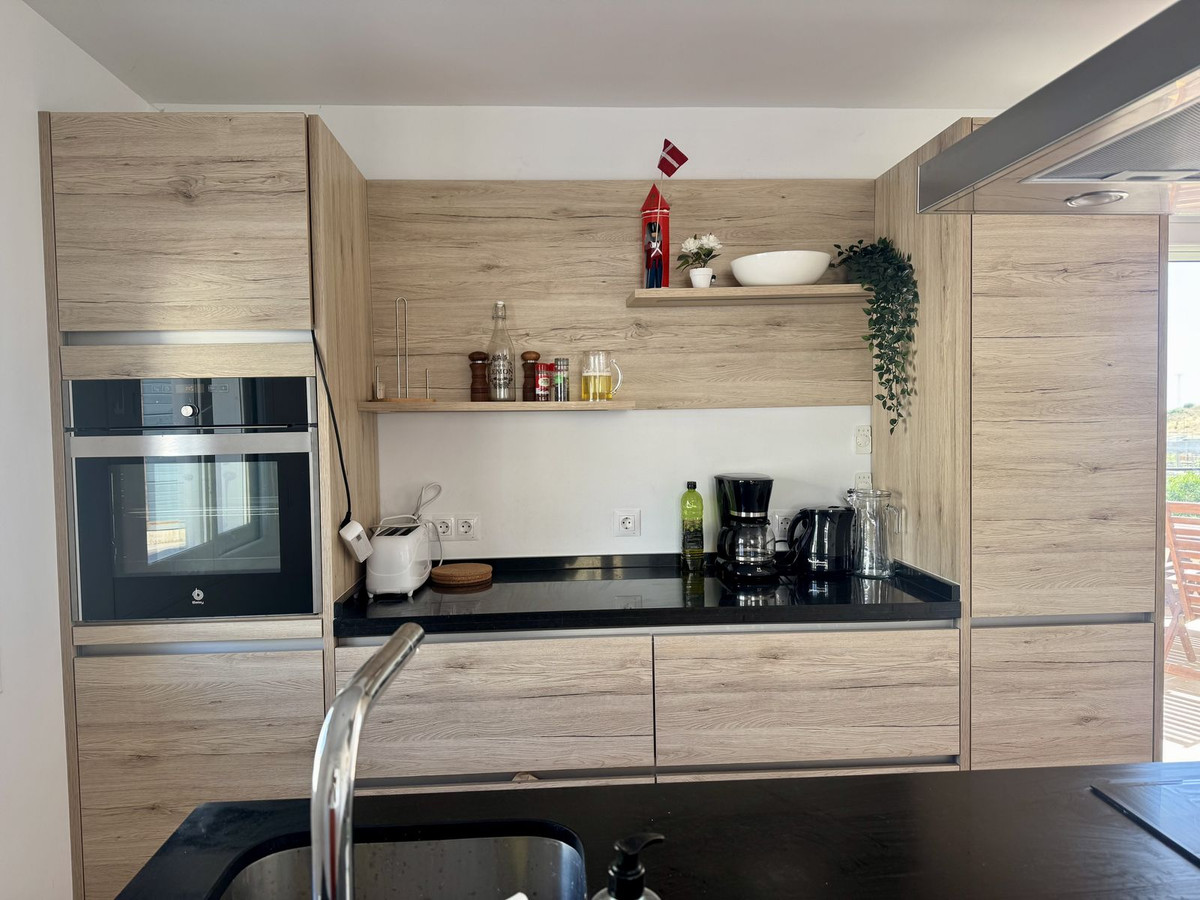 Se vende Villa - Chalet de 4 dormitorios en Costa Del Sol, Málaga, España