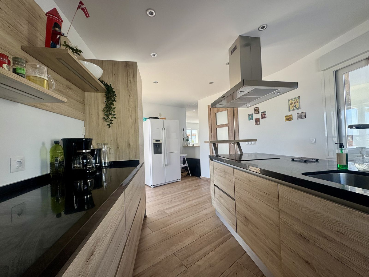 Se vende Villa - Chalet de 4 dormitorios en Costa Del Sol, Málaga, España