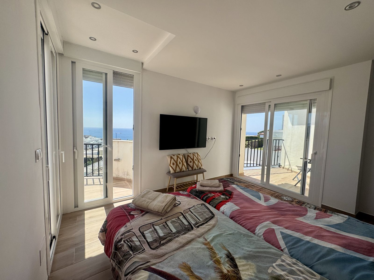 Se vende Villa - Chalet de 4 dormitorios en Costa Del Sol, Málaga, España