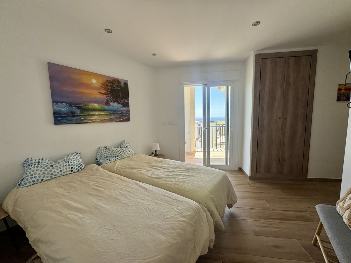 Se vende Villa - Chalet de 4 dormitorios en Costa Del Sol, Málaga, España