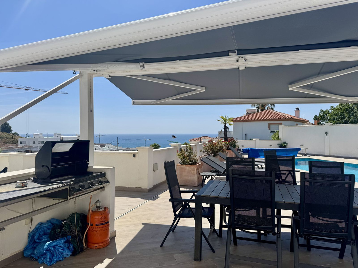Se vende Villa - Chalet de 4 dormitorios en Costa Del Sol, Málaga, España