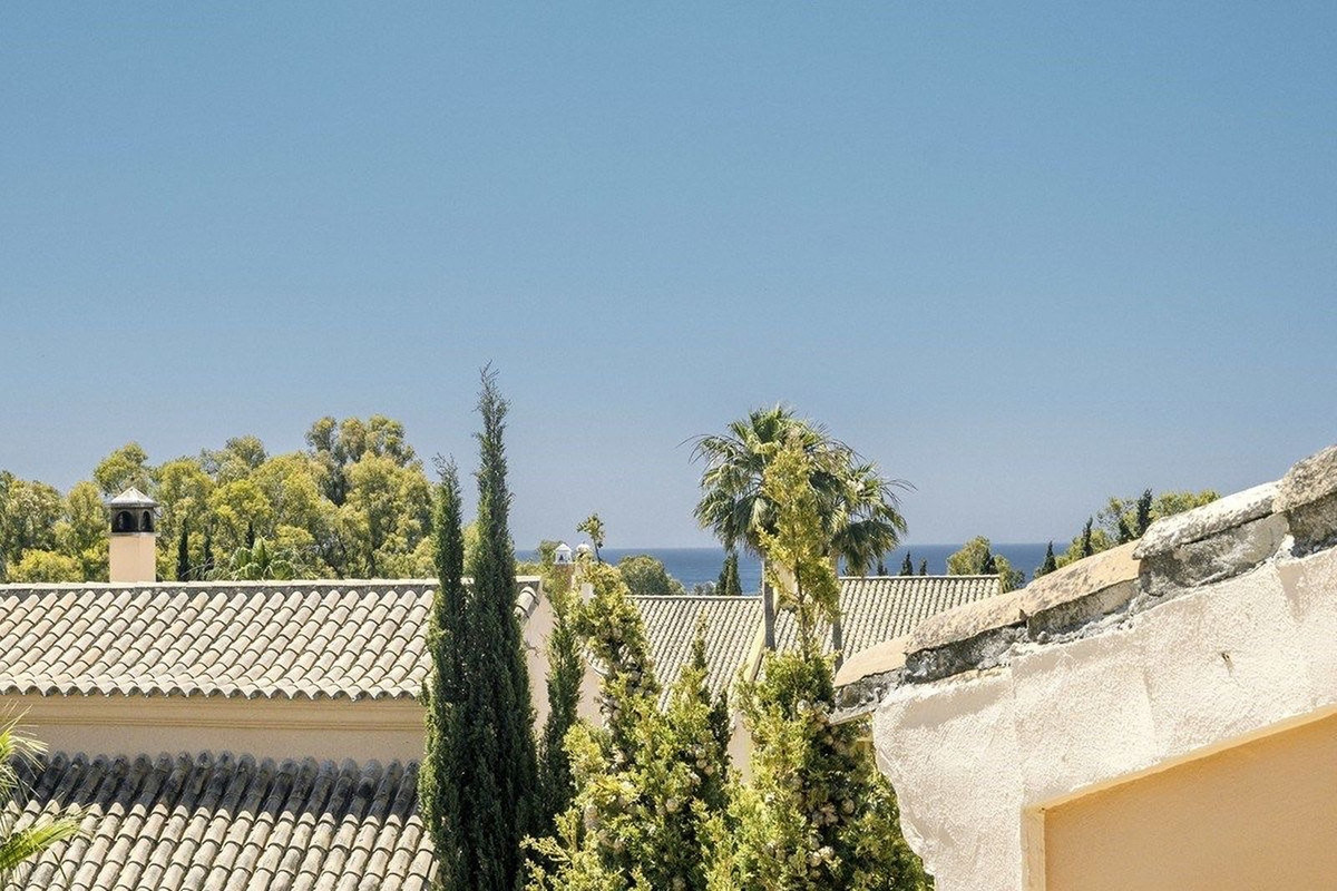 4 Bed Townhouse for sale in The Golden Mile Costa Del Sol, Málaga, Spain