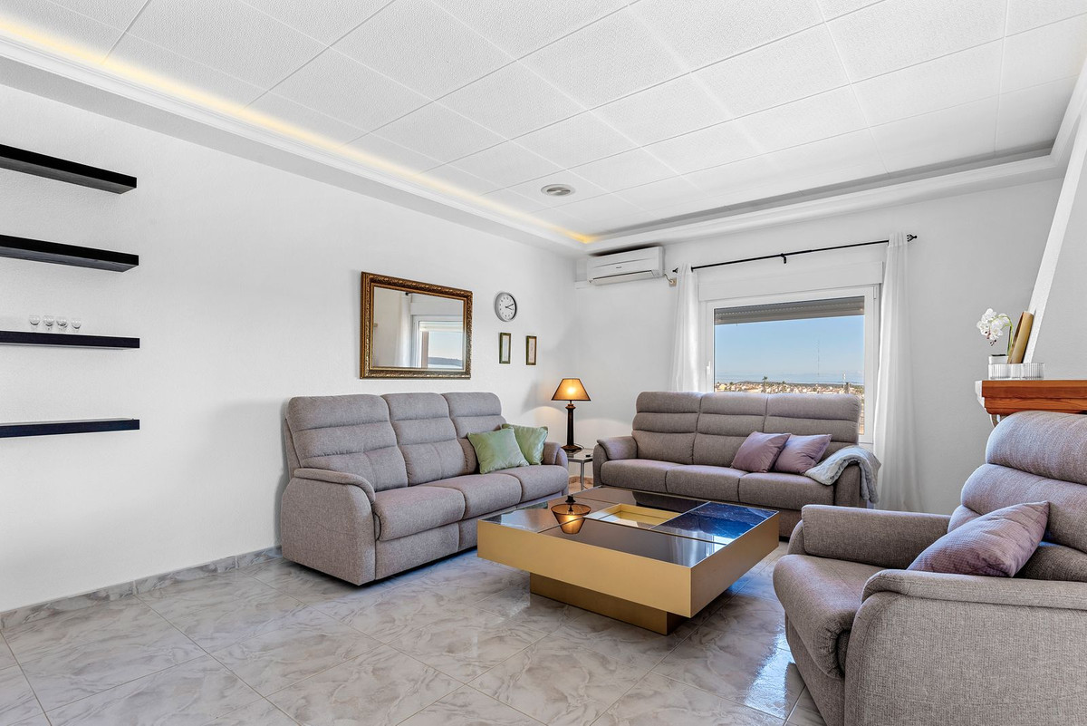 Se vende Villa - Chalet de 5 dormitorios en Costa Blanca, Alicante, España