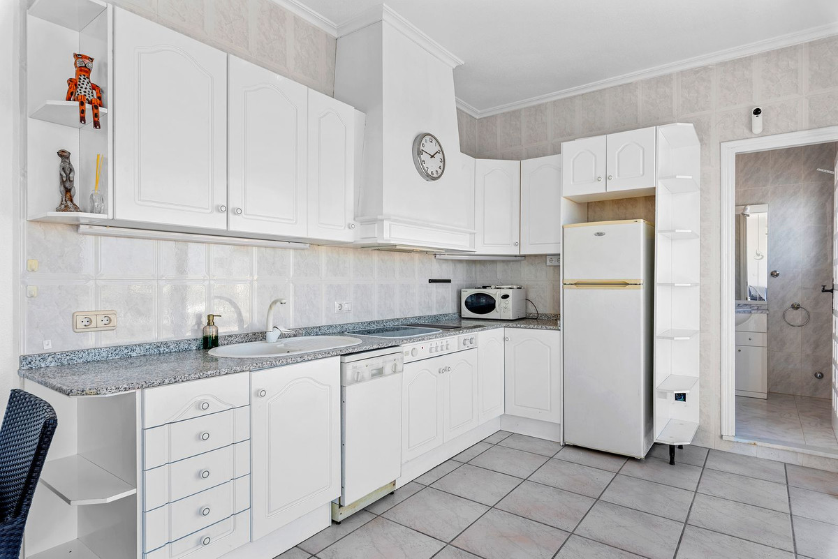 Se vende Villa - Chalet de 5 dormitorios en Costa Blanca, Alicante, España