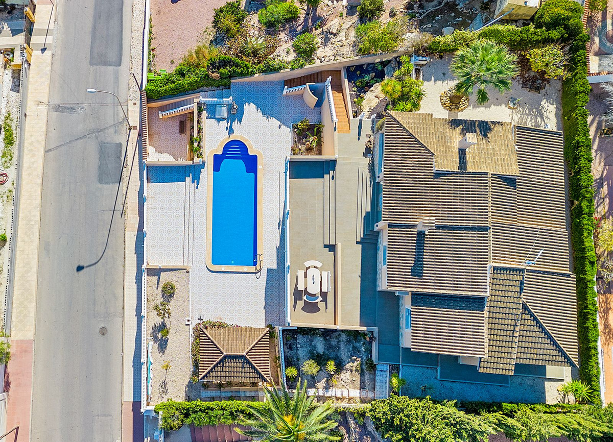Se vende Villa - Chalet de 5 dormitorios en Costa Blanca, Alicante, España