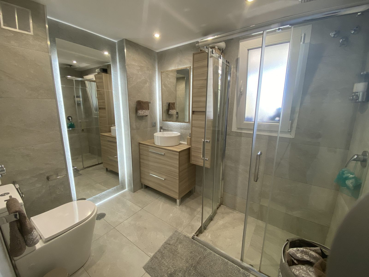 2 Bed Apartment for sale in Diana Park Costa Del Sol, Málaga, Spain