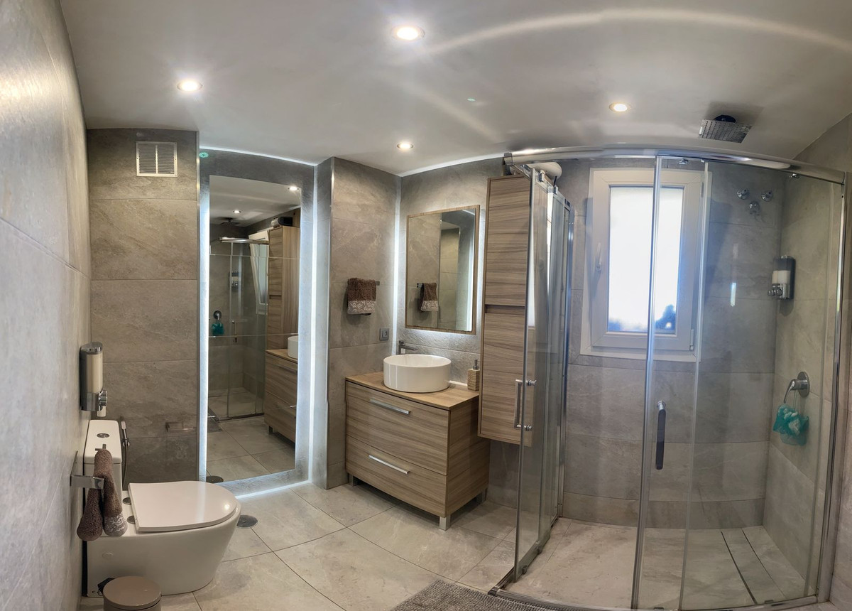 2 Bed Apartment for sale in Diana Park Costa Del Sol, Málaga, Spain