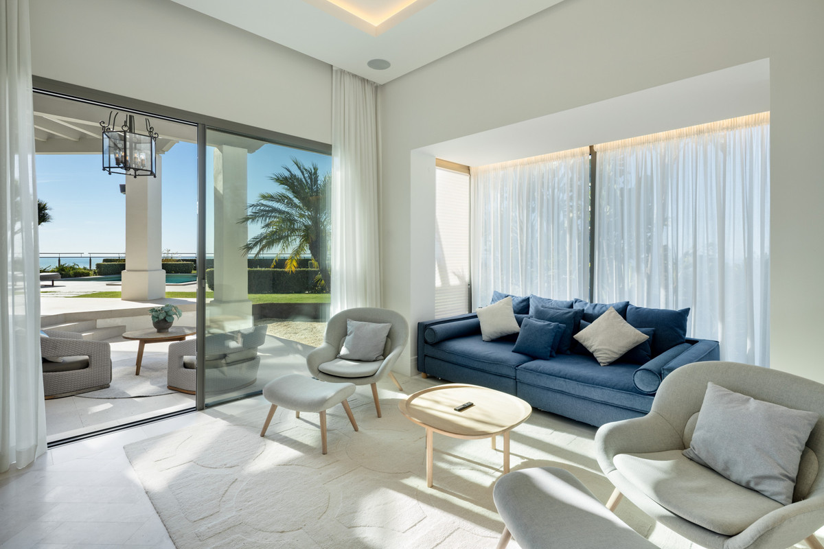 Se vende Villa - Chalet de 7 dormitorios en Costa Del Sol, Málaga, España