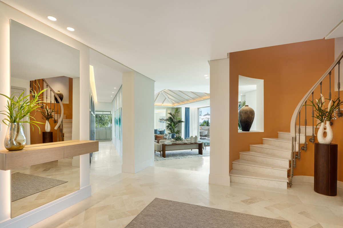 Se vende Villa - Chalet de 7 dormitorios en Costa Del Sol, Málaga, España