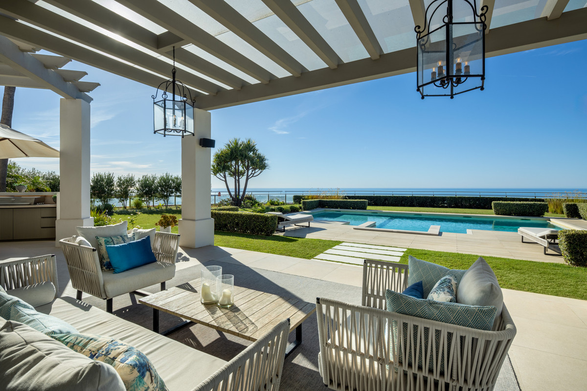Se vende Villa - Chalet de 7 dormitorios en Costa Del Sol, Málaga, España