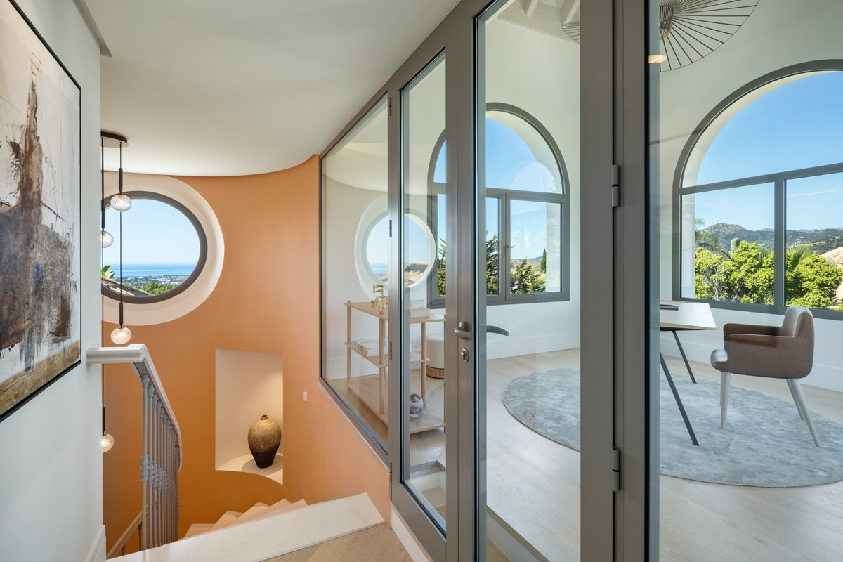 Se vende Villa - Chalet de 7 dormitorios en Costa Del Sol, Málaga, España