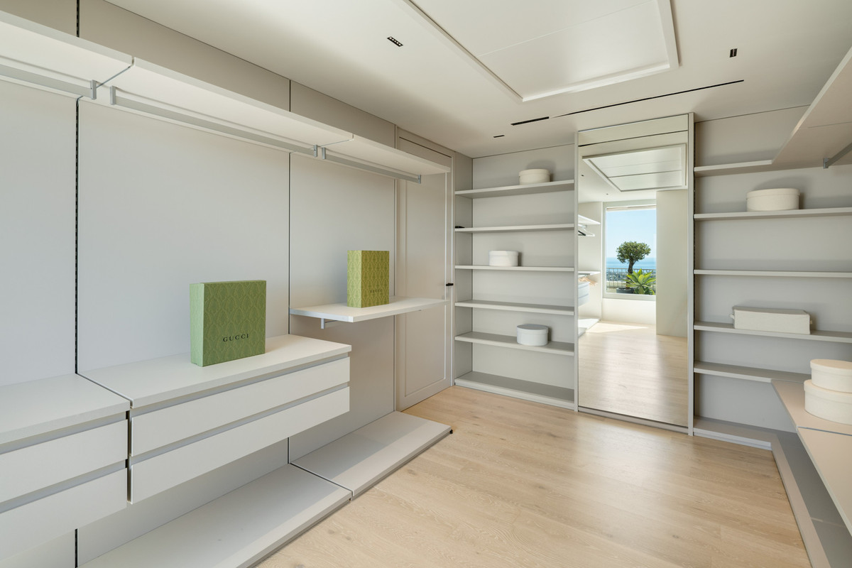 Se vende Villa - Chalet de 7 dormitorios en Costa Del Sol, Málaga, España