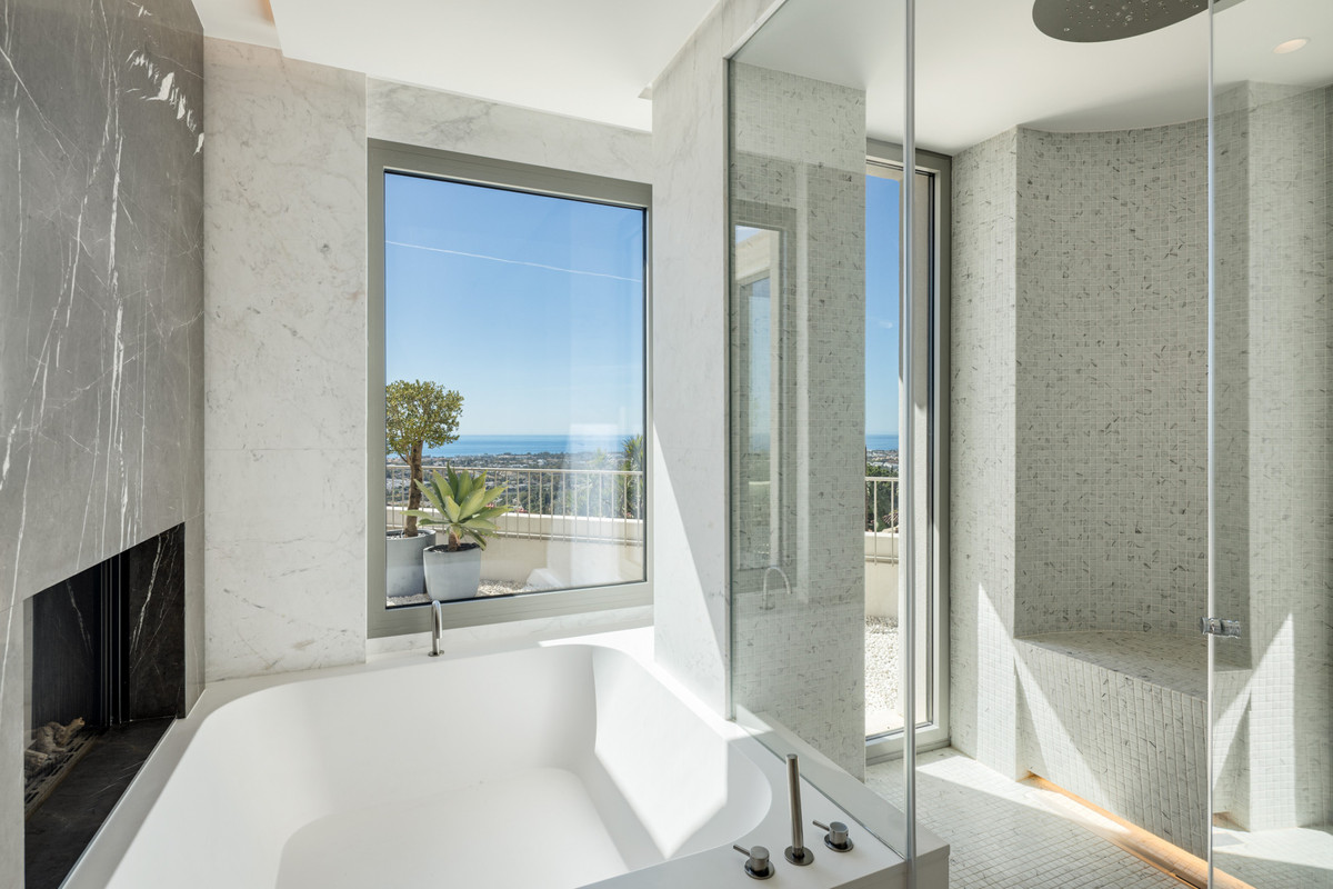 Se vende Villa - Chalet de 7 dormitorios en Costa Del Sol, Málaga, España