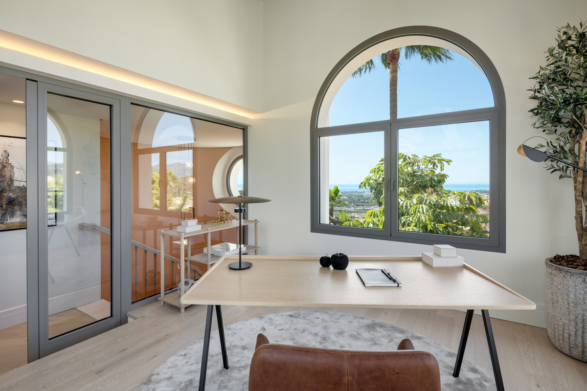 Se vende Villa - Chalet de 7 dormitorios en Costa Del Sol, Málaga, España