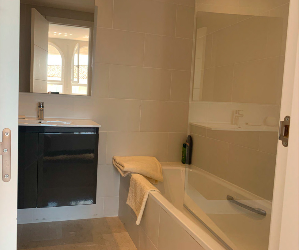 4 Bed Apartment for sale in Marbesa Costa Del Sol, Málaga, Spain