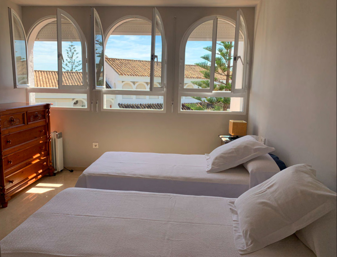 4 Bed Apartment for sale in Marbesa Costa Del Sol, Málaga, Spain